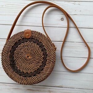 VTG Hand Woven Round Crossbody Bag Purse Medium Straw Boho Hippie Festival 8”